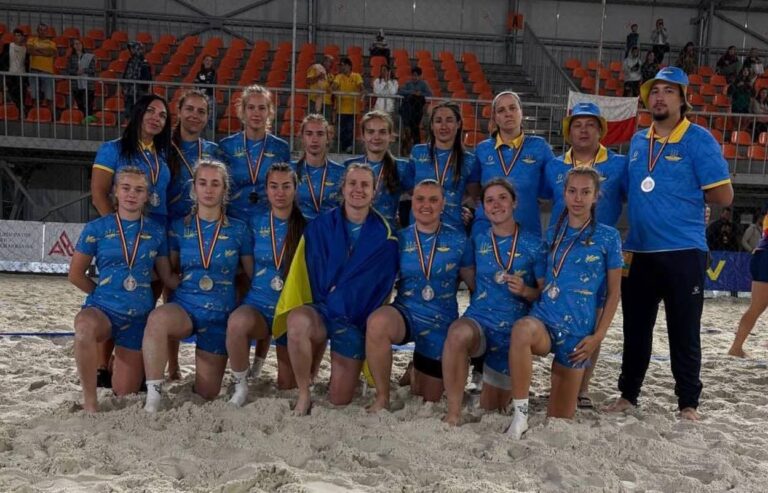 Франківка Єлизавета Гільтайчук вдруге стала срібною призеркою чемпіонату Європи з пляжного регбі (ФОТО)