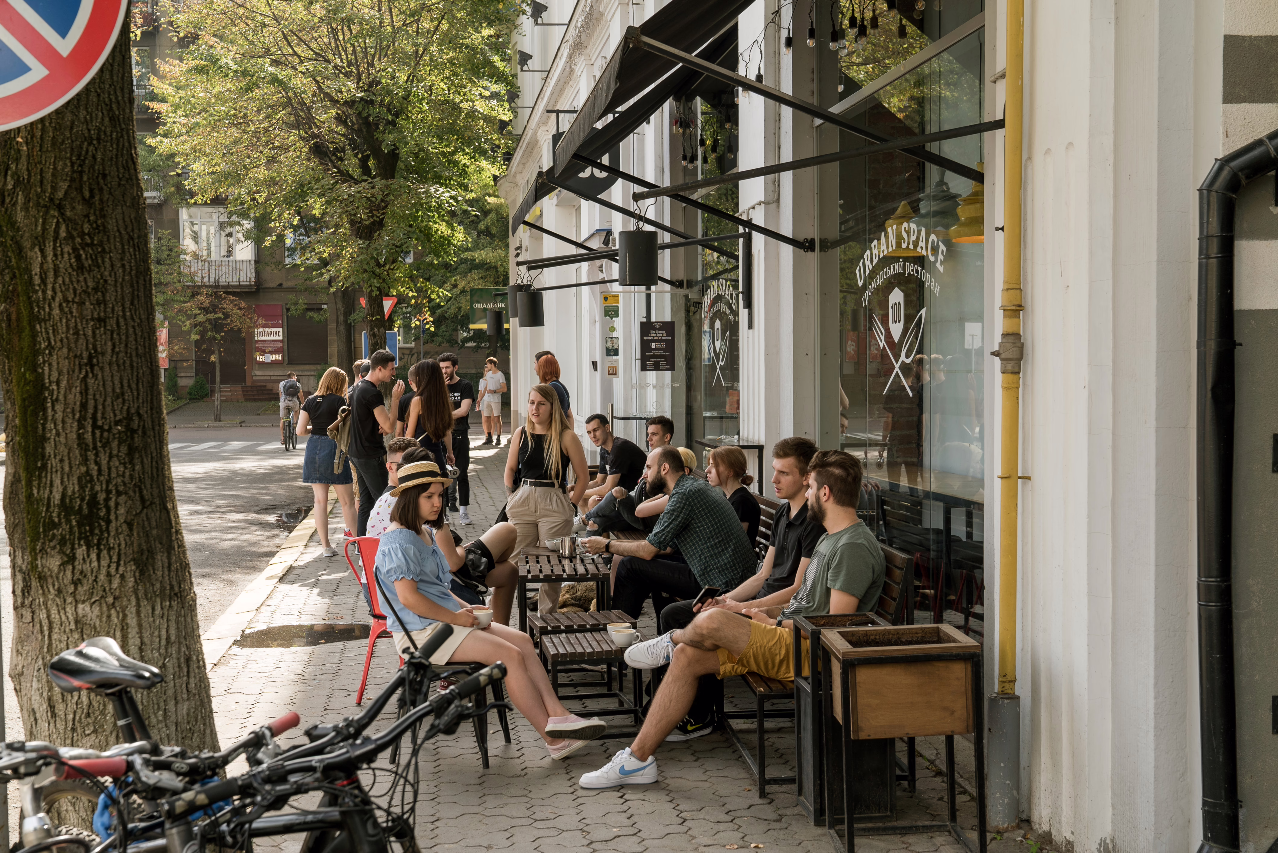 В Urban Space 100 стартував місяць військової обізнаності з бригадою “Хартія”