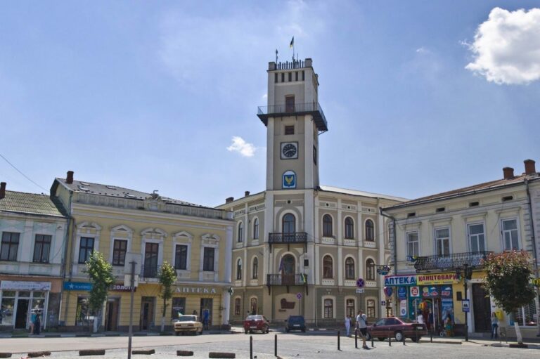 У Коломиї цього року облаштують різдвяну шопку замість ялинки