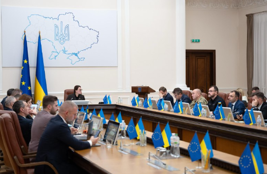 Чоловіки віком 18-22 років зможуть безперешкодно перетинати кордон – Свириденко