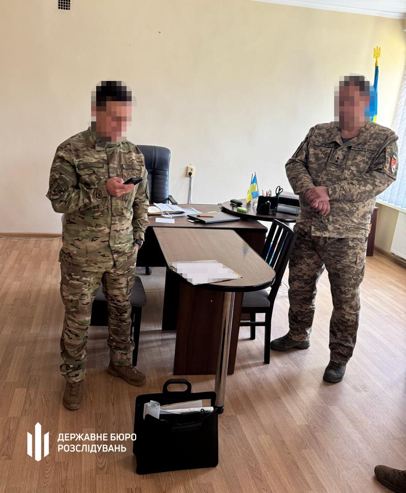 Судитимуть посадовця ТЦК на Прикарпатті, який фіктивно “мобілізував” 17 людей (ФОТО)