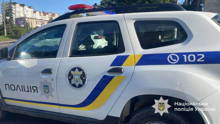 У Франківську сталася ДТП за участю службового автомобіля поліції