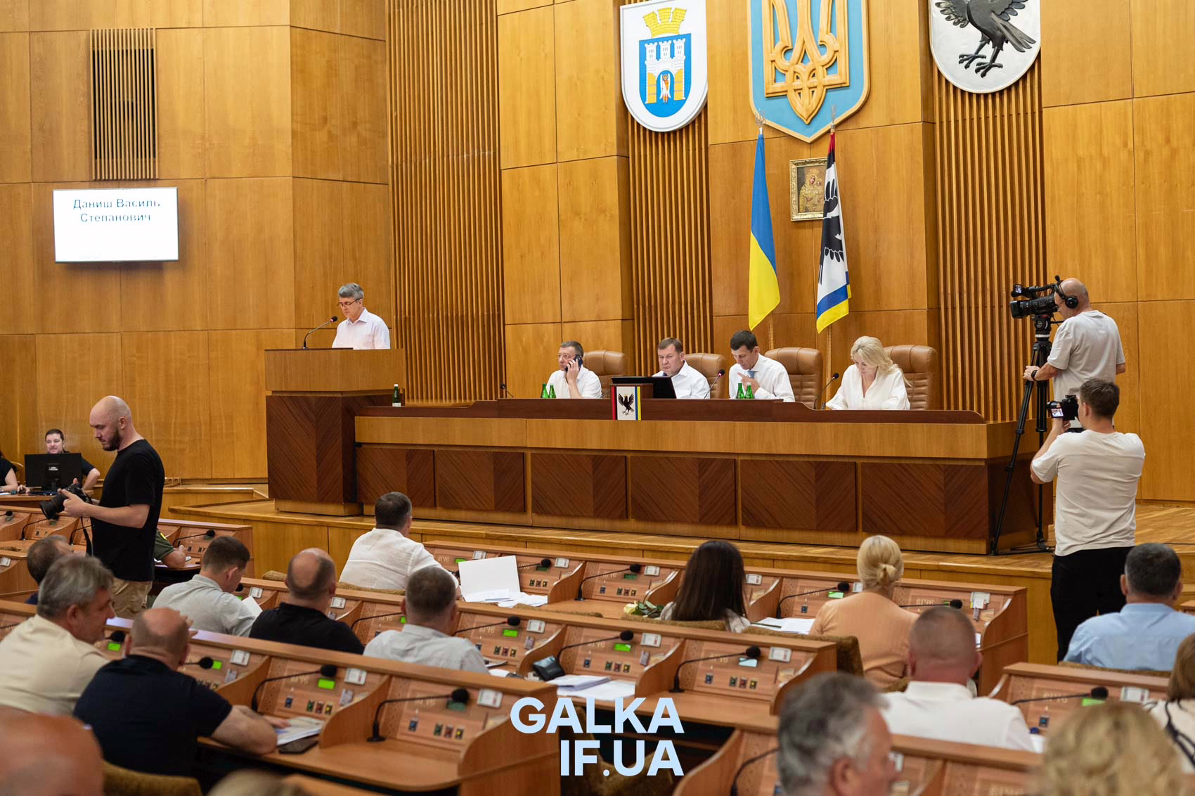 Гроші використають на ветеранський простір: обласна рада вирішила продати з аукціону приміщення в центрі Франківська