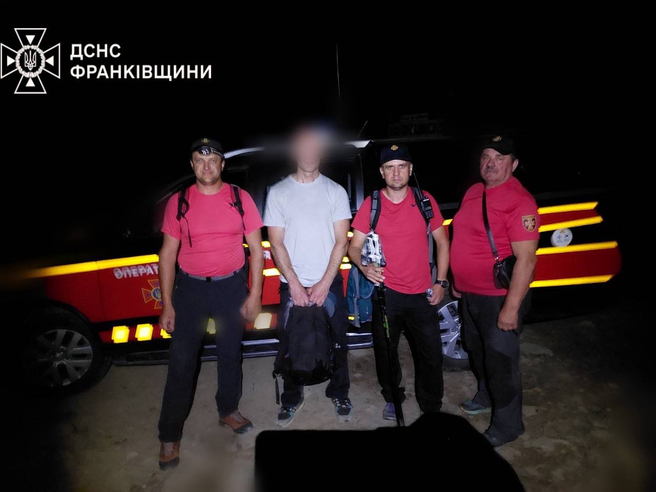 На Прикарпатті заблукав турист біля водоспаду Гук