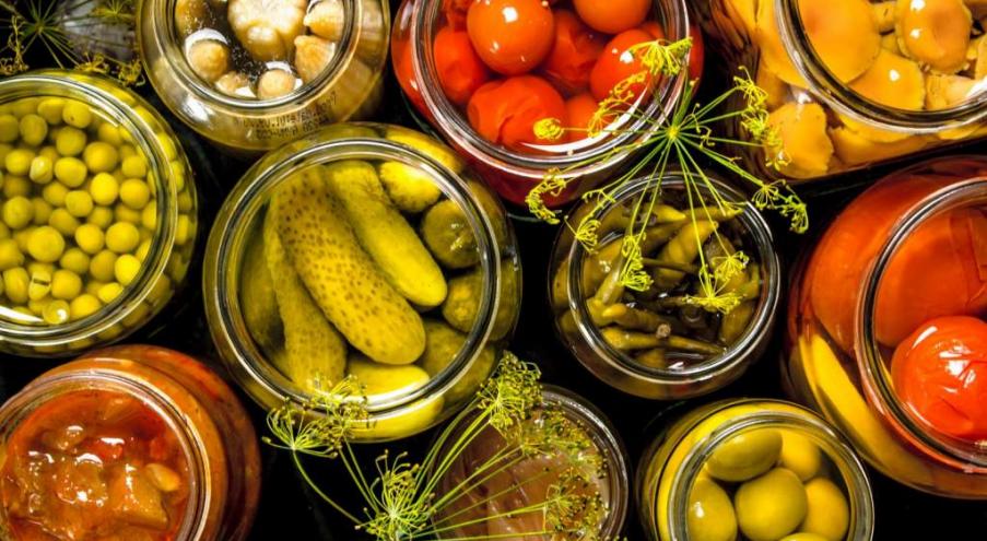 Закрутки по-франківськи: рецепти прикарпатських господинь + ціни на продукти (ФОТО)