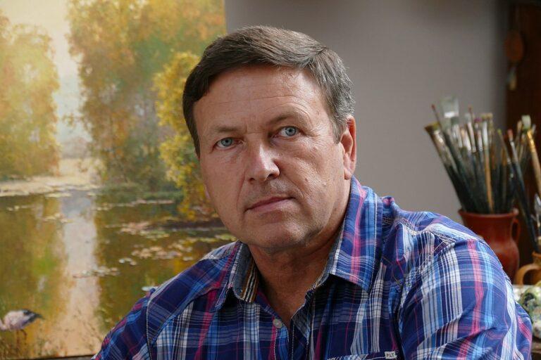 “Вам не соромно, обранці?”: Ігор Роп’яник про спроби влади відібрати Будинок художника у Франківську