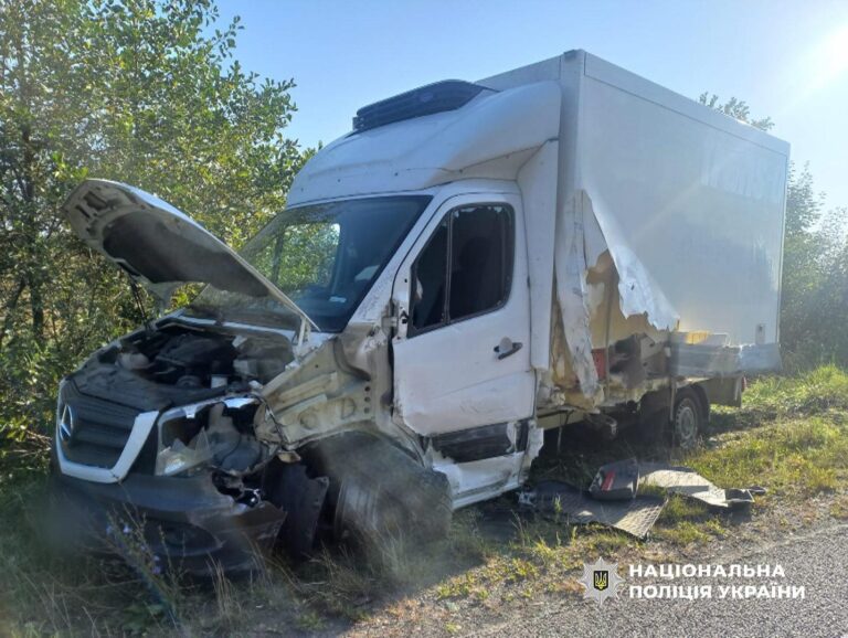 Загинув водій та постраждали двоє дітей: деталі смертельної ДТП на Коломийщині (ФОТО)