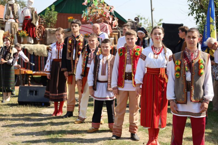 На Коломийщині зібрали 58 тисяч гривень на дрони для ЗСУ під час фестивалю ремесел (ФОТО)