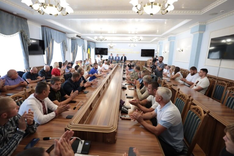 У Франківську нагородили спортсменів і тренерів, серед них й ветерани (ФОТО)