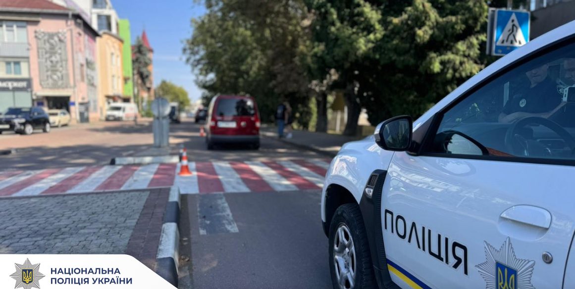 У Косові автівка збила 11-річну дівчинку на пішохідному переході (ФОТО)
