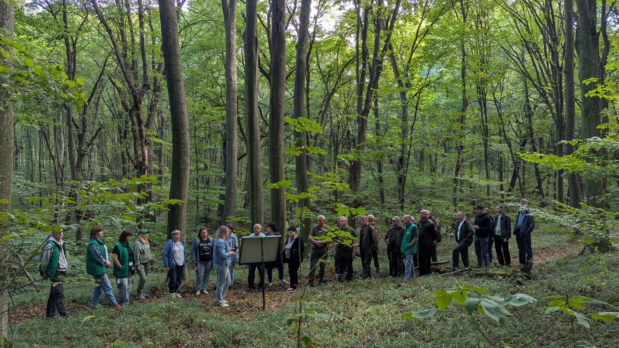 У Галицькому нацпарку відкрили нову туристичну стежку до Білої скали (ФОТО)