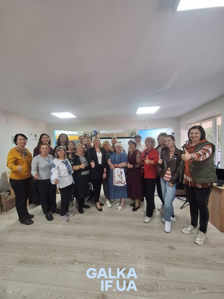 “Спільні спогади та відчуття дому”: в Івано-Франківську відзначили День Маріуполя (ФОТО)