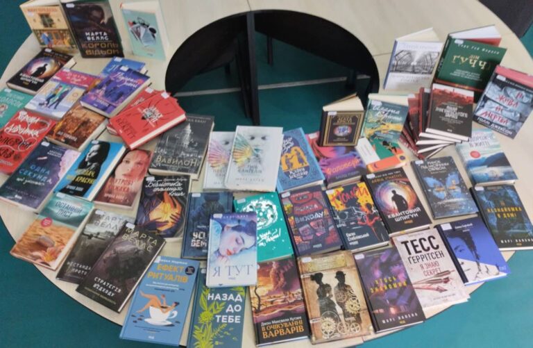 Бібліотеки Калуської громади отримали понад 300 нових книг