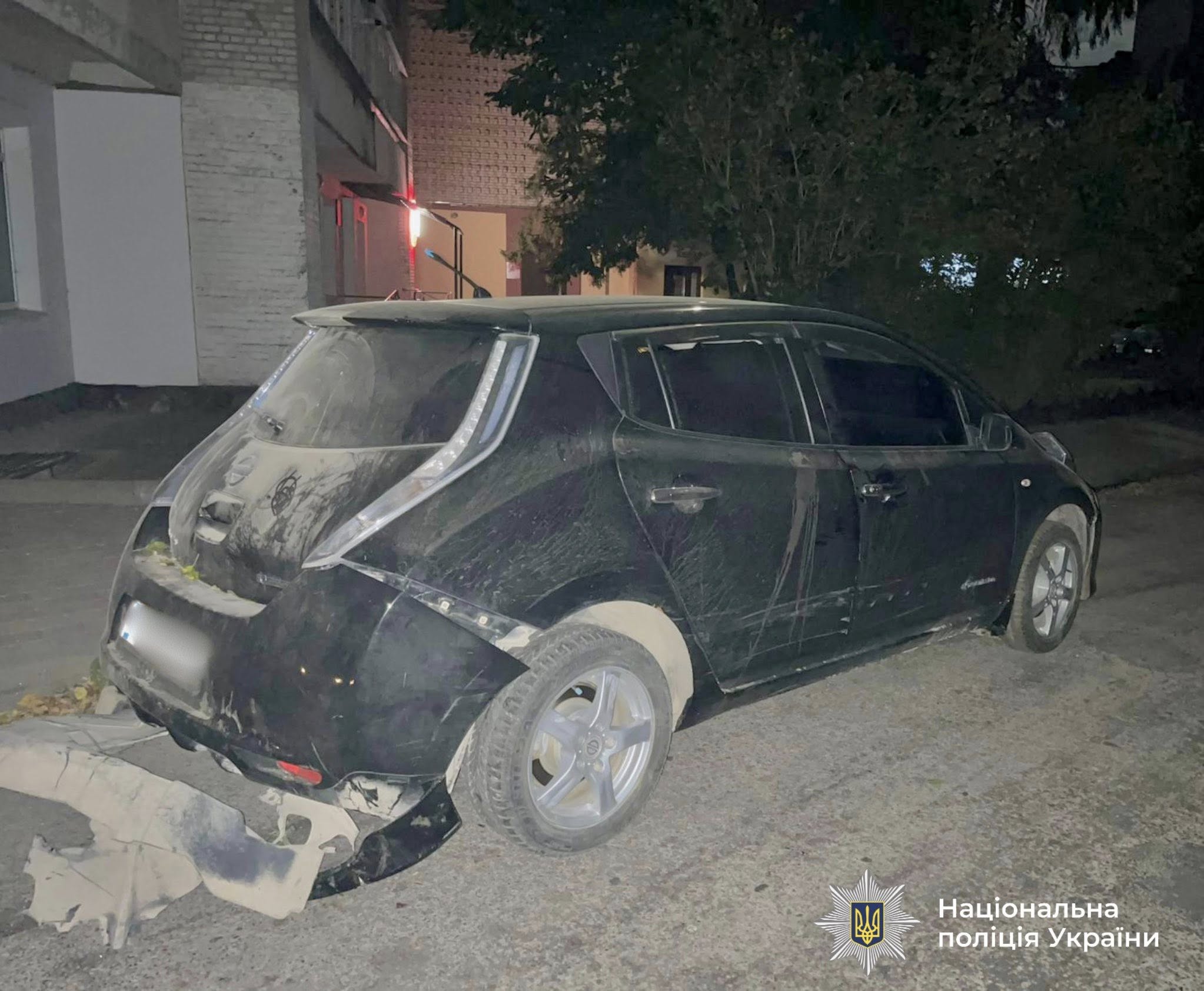 У Франківську пʼяна водійка відкритою дверкою збила пішохідку (ФОТО)