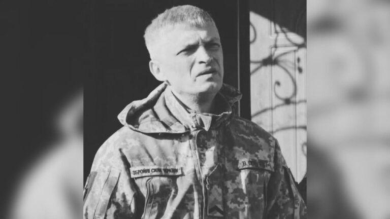 У Коломиї попрощаються з ветераном війни та волонтером Віталієм Марціновським