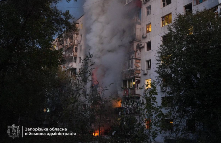 росія завдала масованого удару по Києву та Запоріжжю – пошкоджені будинки, є поранені