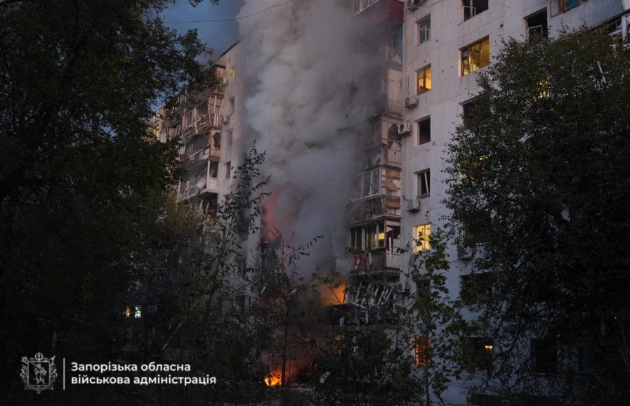 росія завдала масованого удару по Києву та Запоріжжю – пошкоджені будинки, є поранені