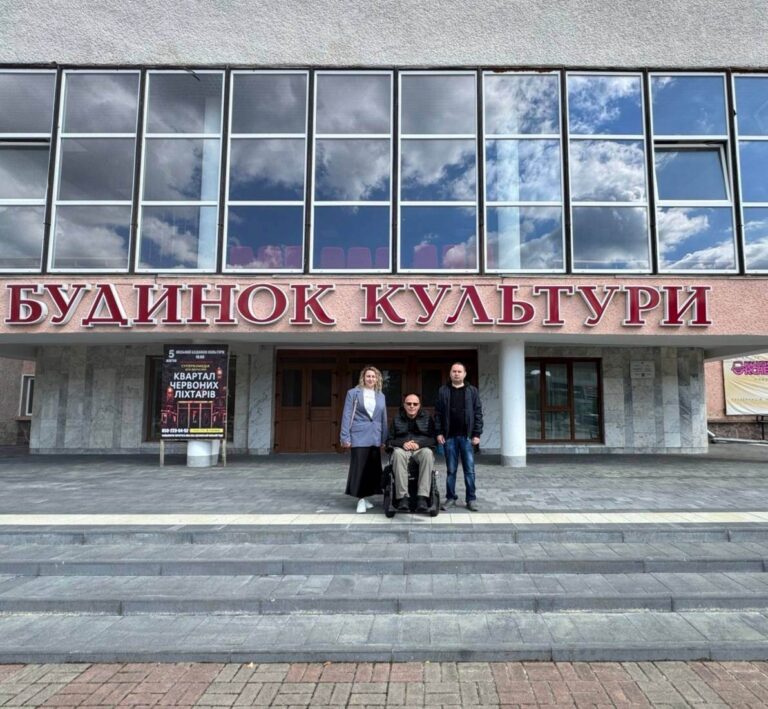 На четвірку з мінусом: на Долинщині перевірили доступність туристичних об’єктів для маломобільних груп населення