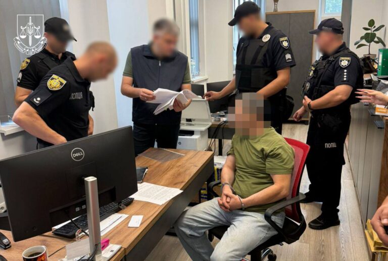 Під час допитів підозрюваний у вбивстві Парубія зізнався у скоєному і розповів про свої контакти з рф