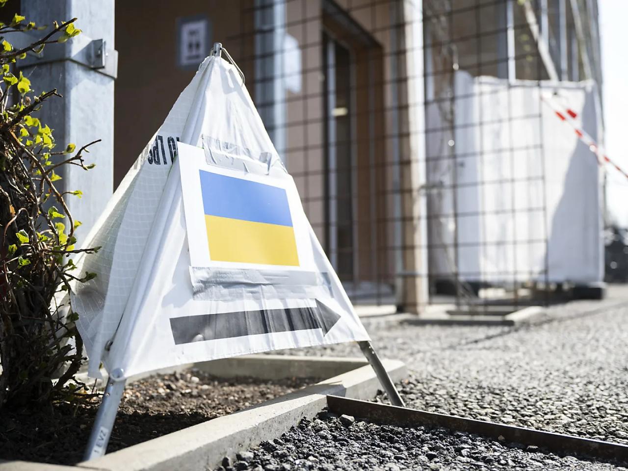 Швейцарія обмежить статус захисту для біженців з Прикарпаття та ще шести областей України