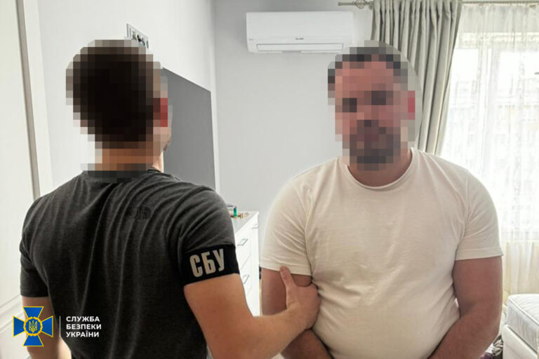 Через “Шлях” за $14 000: група прикарпатців “вивозила” чоловіків за кордон під виглядом водіїв автобусів (ФОТО)