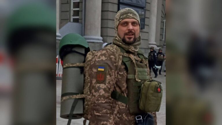 Медовий місяць провів на полігоні: історія франківського військового медика Богдана Кліща, який рятує життя на передовій