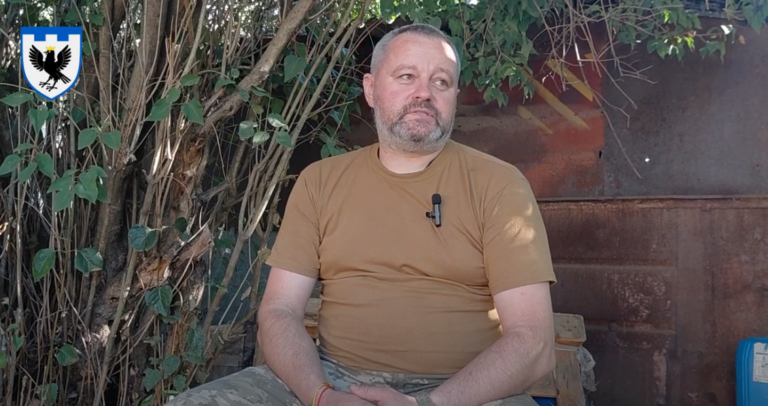 “Чоловіки так довго збираються на війну, що вже забули за неї”: як вчитель з Коломиї  Олексій Вишиванюк пішов добровольцем до армії (ВІДЕО)