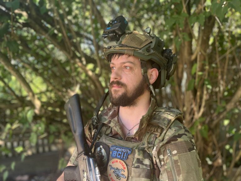 Поїхав з Німеччини й знайшов кохання на фронті: історія воїна з прикарпатської ТрО (ФОТО)
