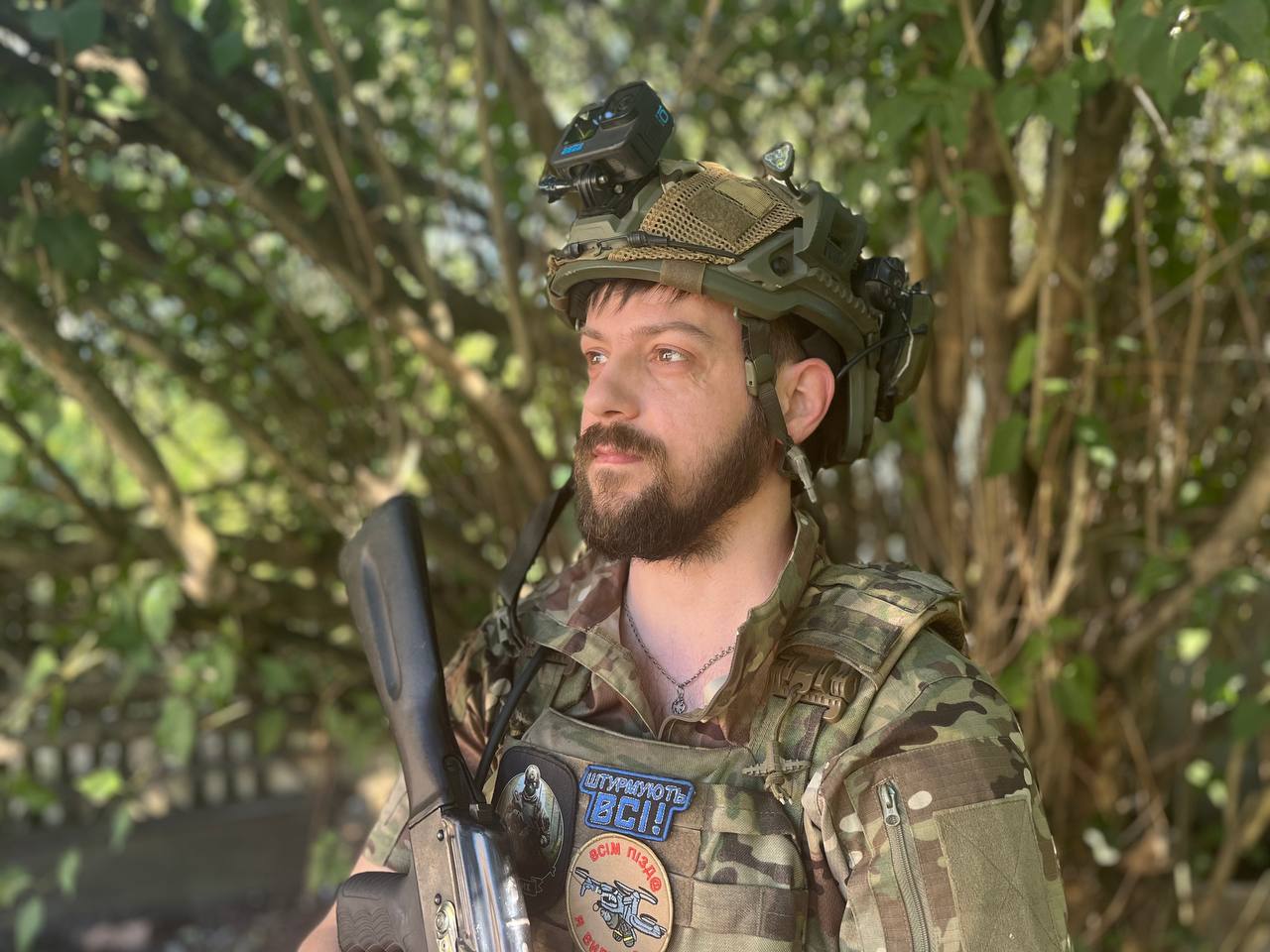 Поїхав з Німеччини й знайшов кохання на фронті: історія воїна з прикарпатської ТрО (ФОТО)