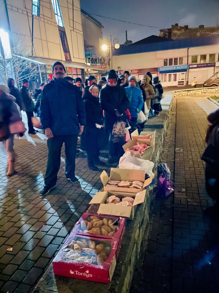 У Франківську збирають кошти для потребуючих: хочуть придбати подарунки до Дня Святого Миколая