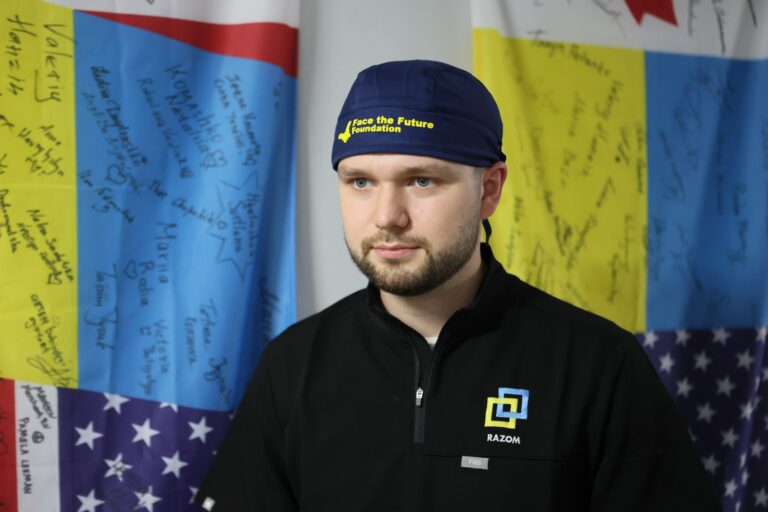 Операція тривала понад шість годин: франківський отоларинголог про участь у місії “Face the Future Foundation”