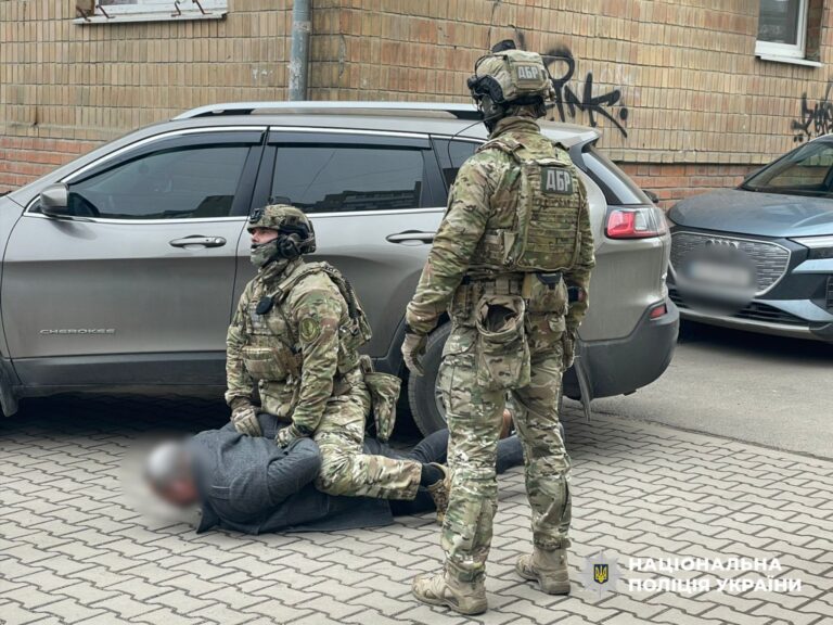 ДБР розповіло деталі корупційної схеми у Держпраці на Прикарпатті (ВІДЕО, ФОТО)