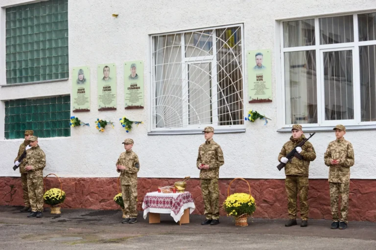 У Франківську відкрили ще чотири анотаційні дошки полеглим захисникам