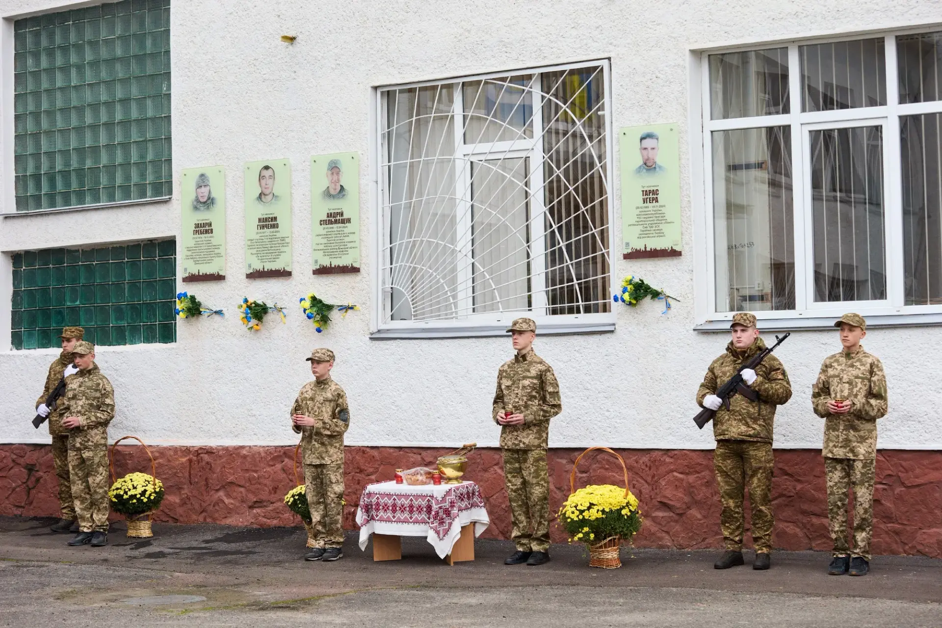 У Франківську відкрили ще чотири анотаційні дошки полеглим захисникам