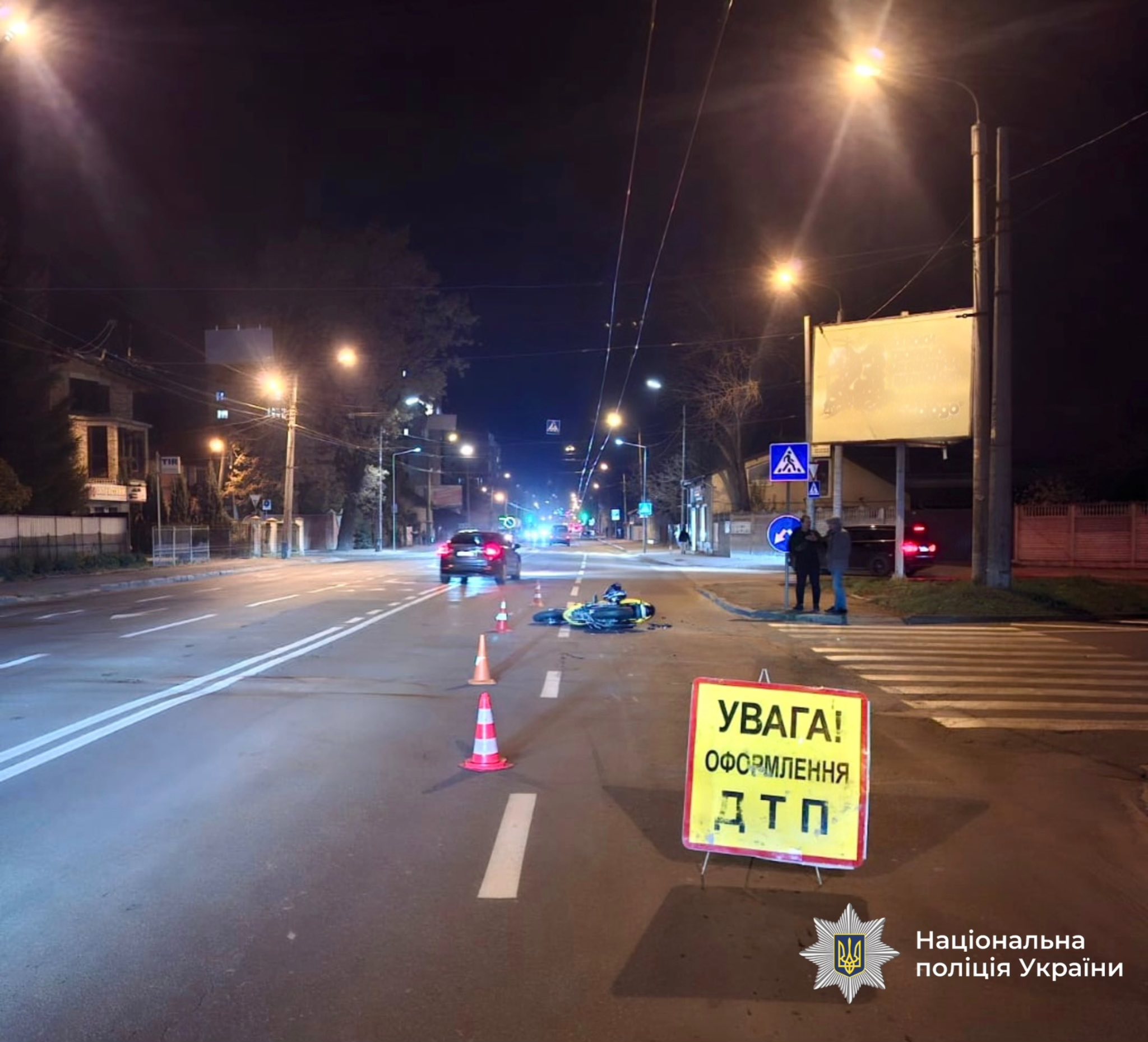 У Франківську зіткнулися Nissan та мотоцикл: є травмований (ФОТО)
