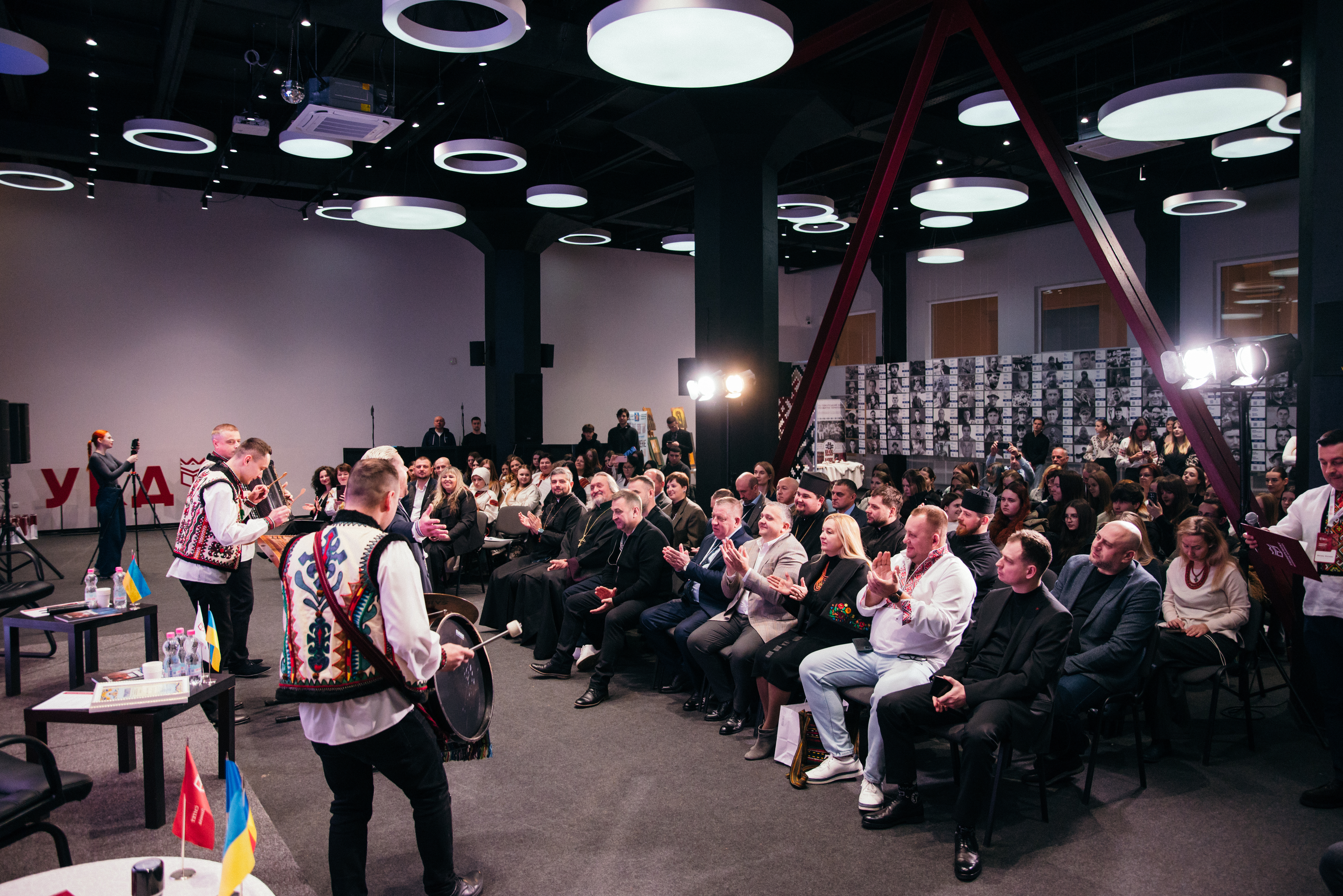 У Франківську відбувся ІІІ Міжнародний форум «Сакральні Карпати»