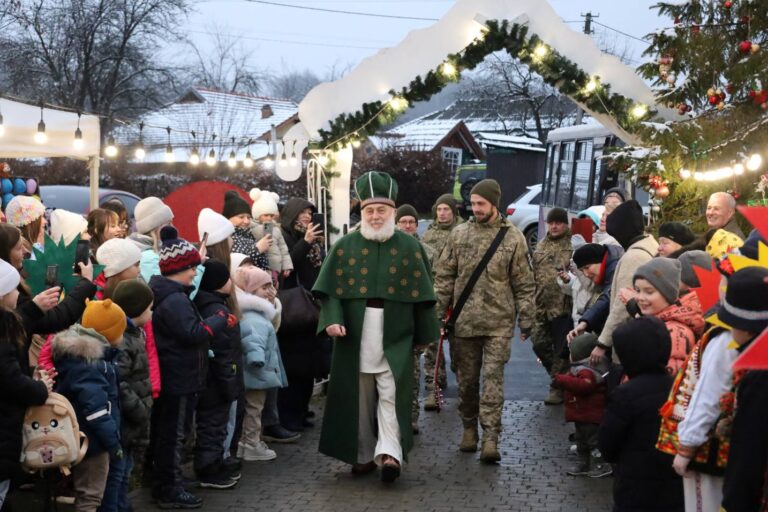 П’ята зима казки: у Грушеві відкрилася Резиденція Святого Миколая (ФОТО)