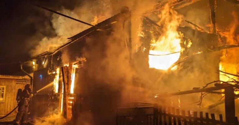 Тіло чоловіка виявили на пожежі у Солотвинській громаді (ФОТО)