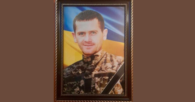 На фронті загинув військовий Роман Сухоребський з Дубовецької громади
