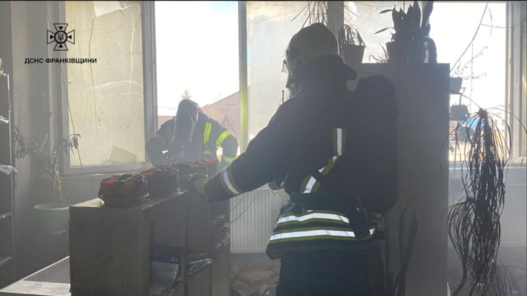 У франківському офісі вибухнула зарядна станція: є травмовані (ФОТО, ВІДЕО)