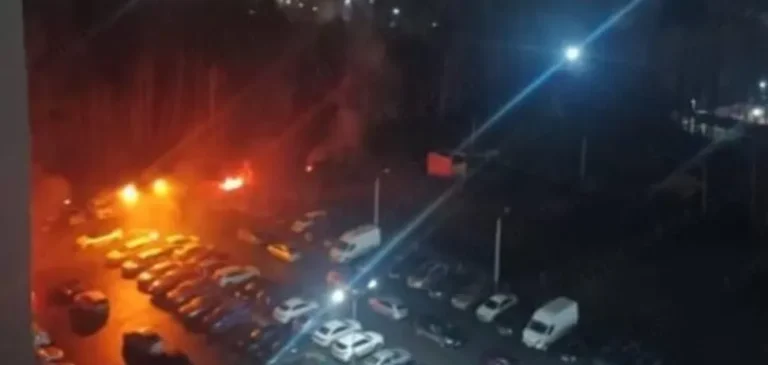В російському Орлі прогриміли потужні вибухи, виникли пожежі