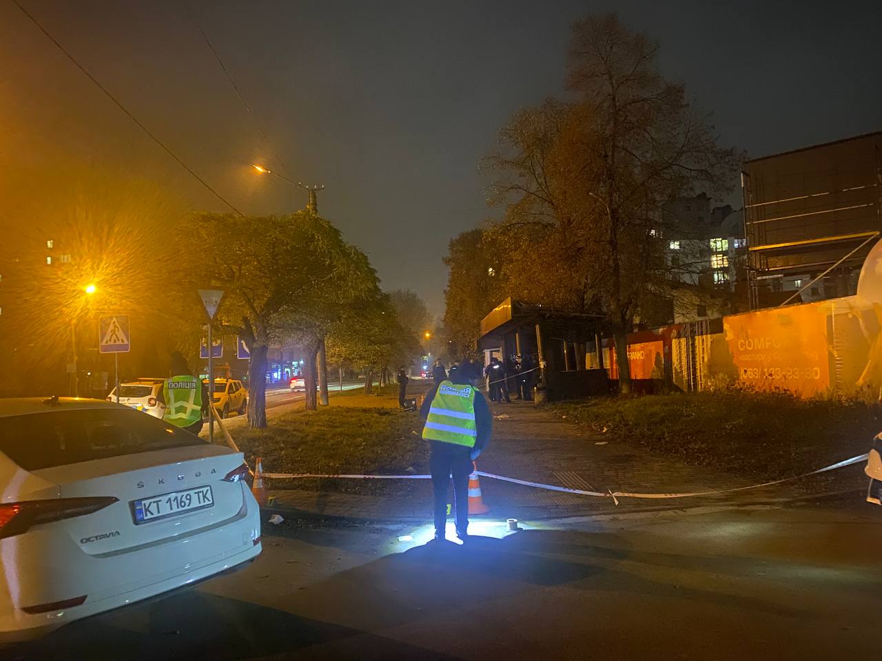 У Франківську на Вовчинецькій чоловік влаштував стрілянину (ФОТО З МІСЦЯ)