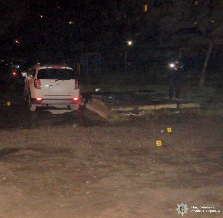 У Франківську конфлікт між водіями через аварійну ситуацію переріс у різанину (ФОТО)