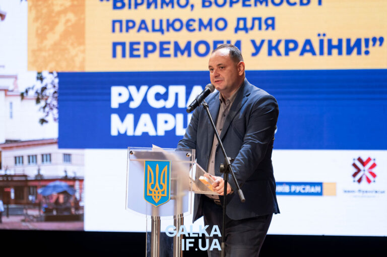 У день адвокатської присяги Марцінків встиг відвідати чотири прямі ефіри та ще низку заходів