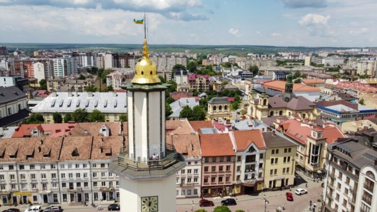 Як сучасні житлові квартали формують нове обличчя міста та покращують життя його мешканців