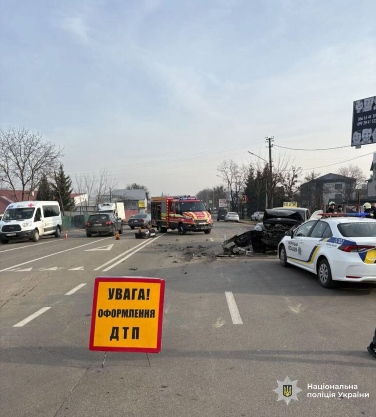 Зіткнулися Porsche та Audi — перші деталі смертельної ДТП на Надрічній (ФОТО)