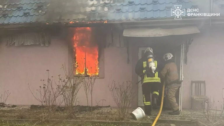 У Коломийському районі сталася пожежа в житловому будинку