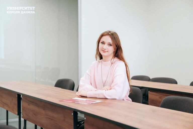 Франківська студентка стала переможницею трьох обласних конкурсів з української мови та літератури