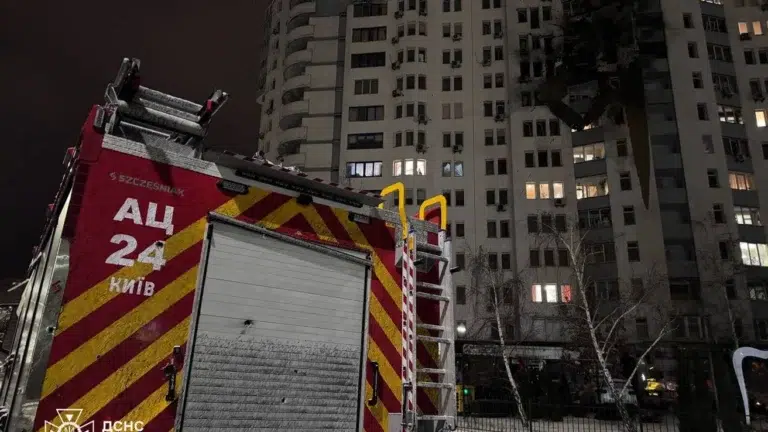 У Києві внаслідок нічного удару рф загинули чотири людини, ще 24 — зазнали поранень