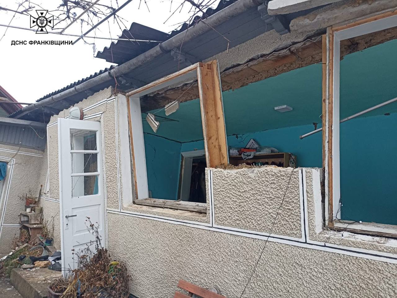 У Вигоді стався вибух в будинку: двоє людей постраждали (ФОТО)
